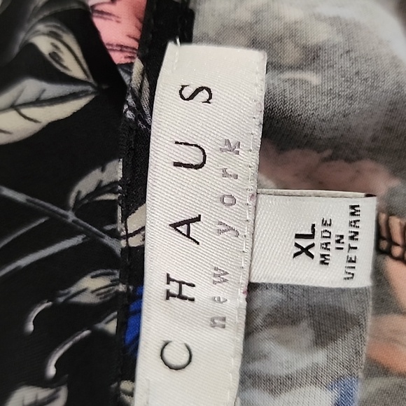 Chaus Ladies Floral Blouse - Picture 5 of 6